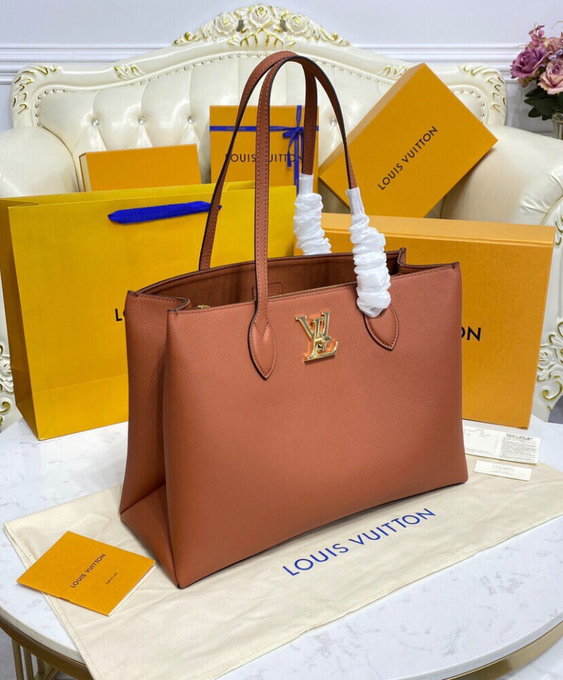 Louis Vuitton Lockme Shopper M58927 Coffee